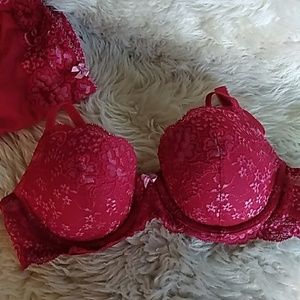 NWOT VS Bra 36B